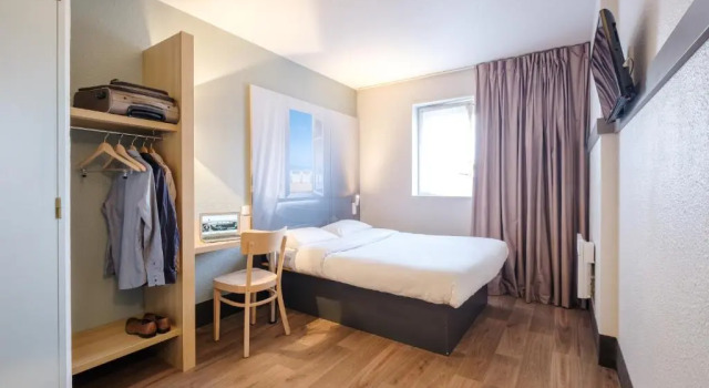 Двухместный номер Accessible B&B HOTEL Dunkerque Centre Gare