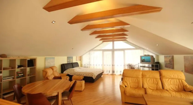 Nida Penthouse Studio