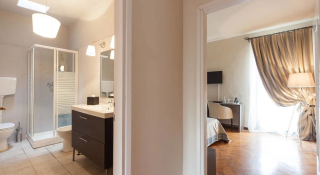 Alexander House Verona, Забронировать Отель Отели Вероны с завтраком, рядом с Филармонический театр Вероны, Завтраки