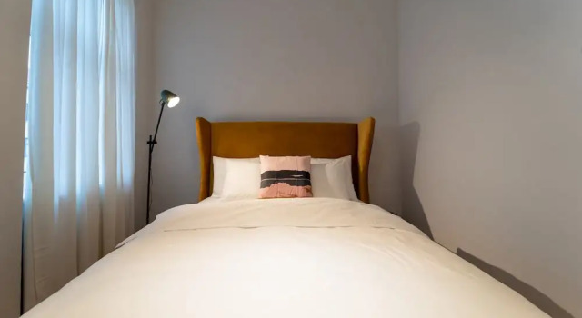 Modern Newly Refurbished Studio - Close TO Center, Prenota Hotel 16. Ottakring Vienna