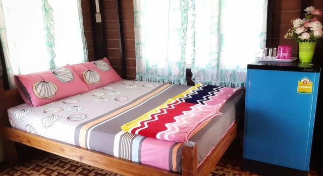 Rungarpaporn Homestay, Забронировать Отель Отели провинции Чумпхон с завтраком, Завтраки