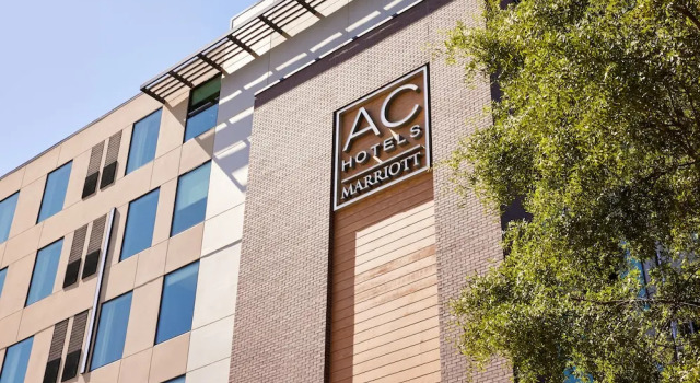 Ac Hotel Columbus Downtown, Забронировать Отель Колумбус Джорджия, рядом с Кока-Кола Спейс центр (Coca-Cola Space Center)