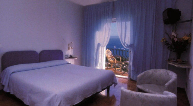 Sole Castello
