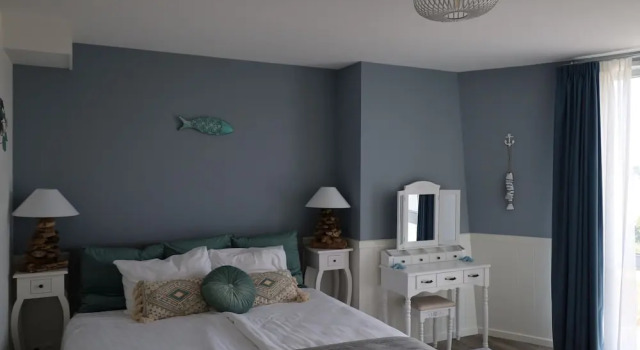 Modern Retreat With Private Sauna, Book Apartment Noordgouwe 
