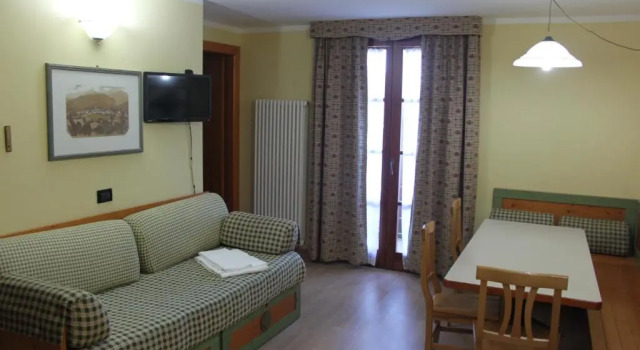 Апартаменты Superior Nevesole Folgarida Resort Aparthotel