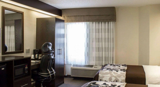 Четырёхместный номер Standard Sleep Inn Garner - Clayton