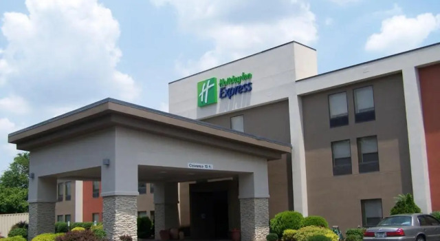 Holiday Inn Express New Albany - Louisville NW by IHG, Boek Hotel Hotels in Kentucky met parkeren, Parkeren