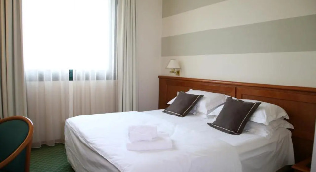 Двухместный номер Classic Phi Hotel Emilia