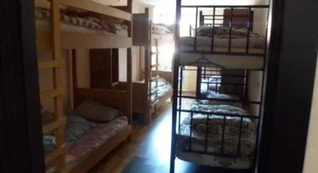 Hostel Everyday Lux, Забронировать Хостел Хостелы Батуми, рядом с Фонтан Нептуна, Хостел