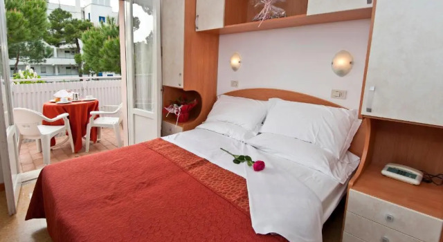 Двухместный номер Standard с балконом Hotel Chery