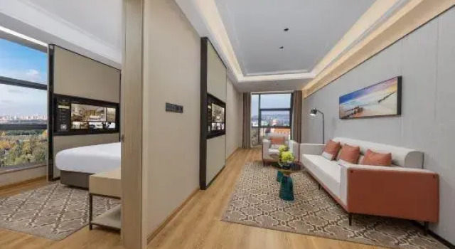 Семейный люкс Vienna International Hotel (Chengdu Panda Base Beihu Park Branch)