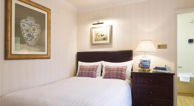 Номер Standard Somerville Hotel