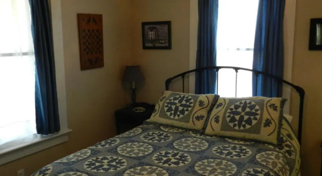 Коттедж с 2 комнатами Helming Guest House