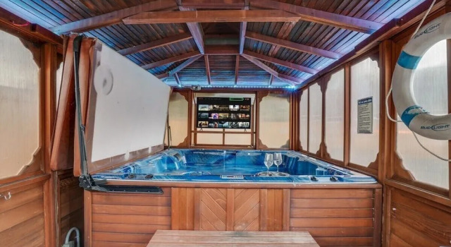 Коттедж 4BR 2B Home With Pool, Hot Tub, Fire Pit