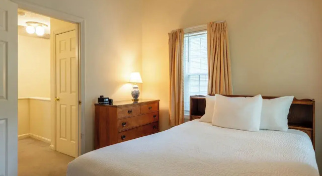 Коттедж с 2 комнатами The Harraseeket Inn & Event House Freeport Downtown