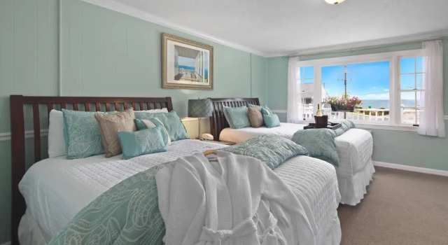 Четырёхместный номер Standard с частичным видом на океан Ocean Inn on Nantasket Beach