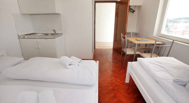 Трёхместная студия Apartments Balote