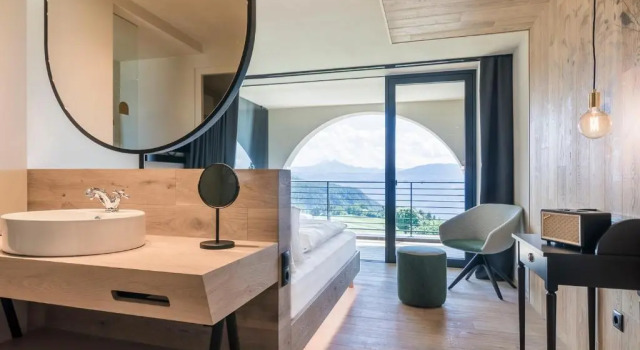 Двухместный номер Standard с балконом Gloriette Boutiquehotel