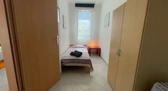 Appealing Apartment With Garden
