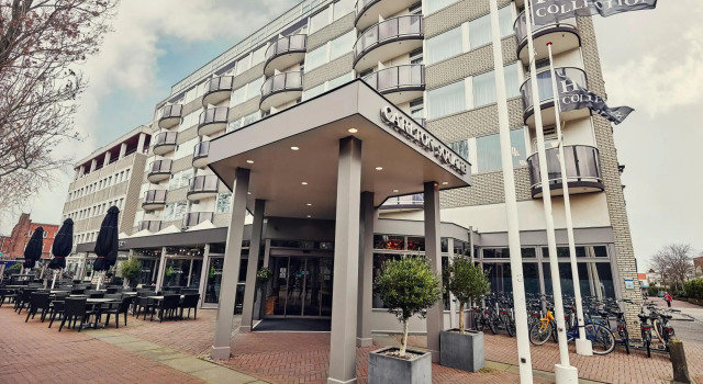 Carlton Square Hotel