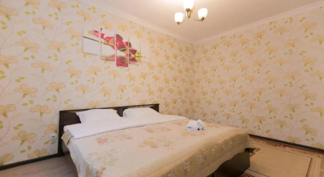 Cozy apartment on Sarayshyq street 5E, Rezerwuj Apartament Astana Kazachstan