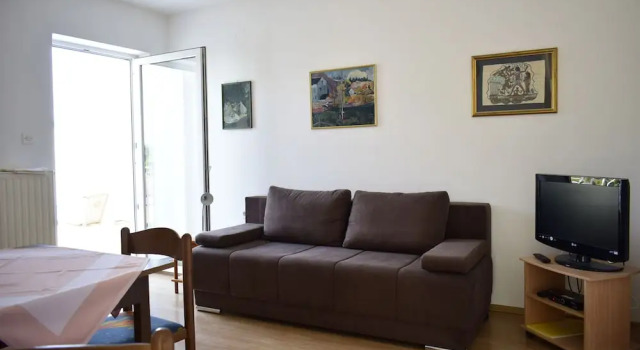 Apartment Rina, Prenota Appartamento Hotel a Isole Quarnerine con parcheggio, Parcheggio