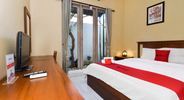 RedDoorz near Pantai Sanur Bali, Buchen Sie Hotel Sanur Kaja Denpasar