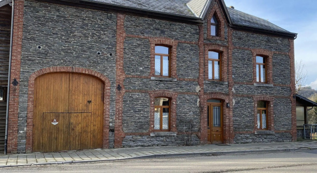 Holiday Home in Semois Valley Near Kayaking, Забронировать Дом для отпуска Але провинция Намюр