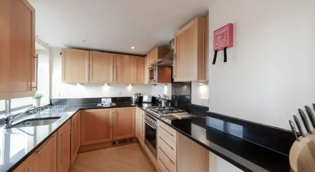 Roomspace Apartments -The Courtyard, Varaa Huoneisto Asunnot kohteessa Merseyside, Huoneisto