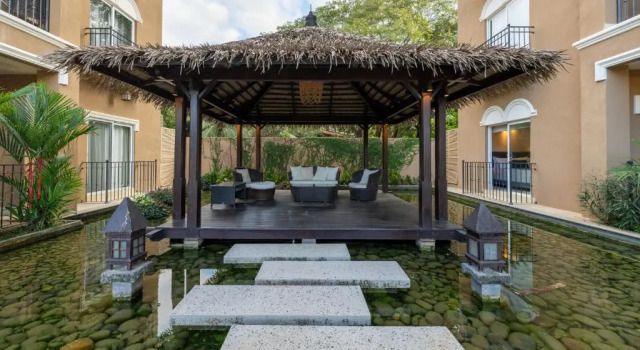 Bocaraca 2 - Luxury 2 BR Condo