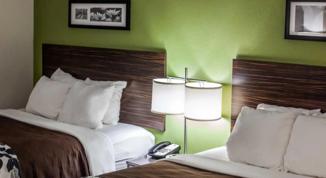 Четырёхместный номер Standard Garner Hotel Topeka West by IHG