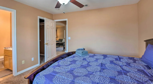 5 Mi to Beach & Marina: Lake Havasu Getaway!