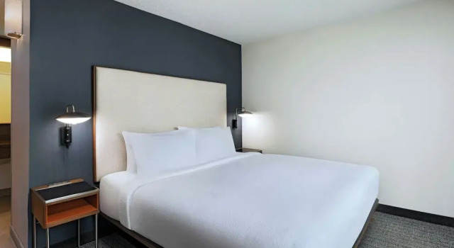 Люкс Executive c 1 комнатой Courtyard Houston The Woodlands