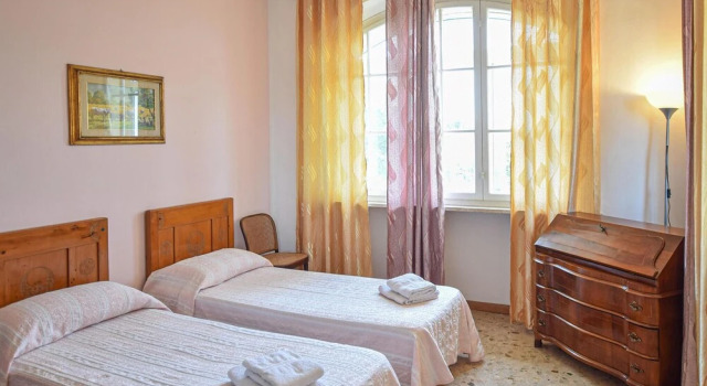 Beautiful Home in Crespina PI With 5 Bedrooms, Wifi and Private Swimming Pool, Boek Hotel Crespina Toscane