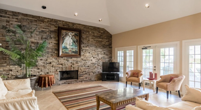 Exquisite Avalon Clearwater Condo,Minutes To Beach