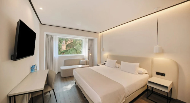 Трёхместный номер Standard 1881 Madrid Ventas Hotel