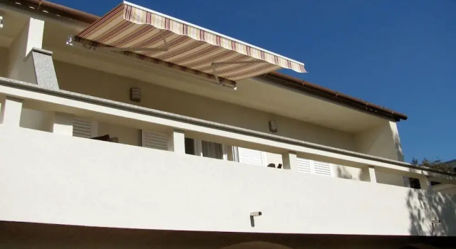 Neve - 50 m From Beach - A5, Prenota Hotel Mandre 