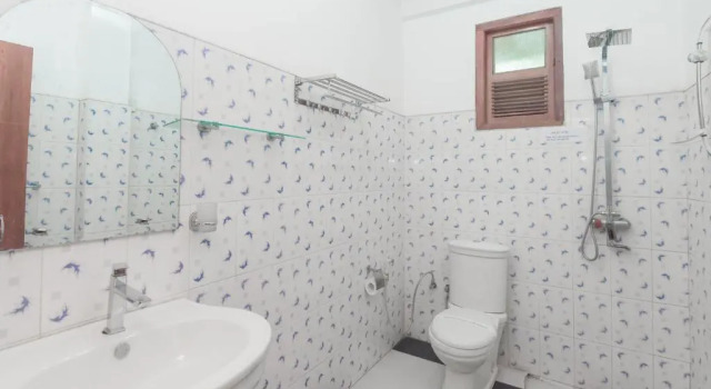 Трёхместный номер Standard Wathsala Inn