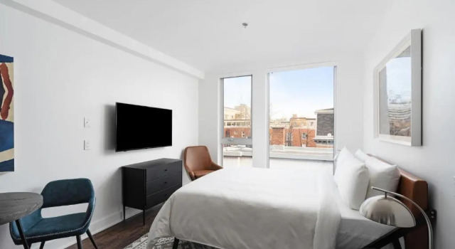 Студия Sonder by Marriott Bonvoy Gare Saint Denis Apartments Downtown