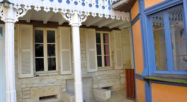Les Charmilles, Reserva ahora Hotel Saint-Usage Francia