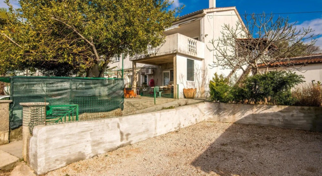 Nice Apartment in Skrpcici With Wifi and 3 Bedrooms, Prenota Appartamento Hotel a Isole Quarnerine con parcheggio, Parcheggio