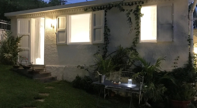 Studio in Boucan Canot, With Enclosed Garden and Wifi - 300 m From the, Boek Hotel Boucan Canot Réunion