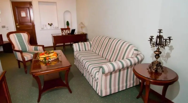 Апартаменты Executive Oasis Hotel Apartments