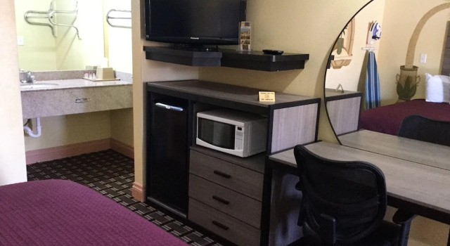 Четырёхместный номер Deluxe Luxury Inn and Suites Seaworld