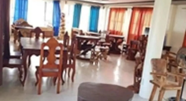 shalom guest house and rest bar, Book Guesthouse Hotels in Dingalan with Parking, Parking
