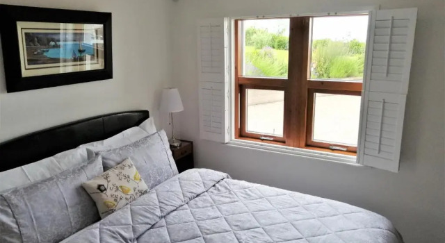 BallyCairn Self Catering Studio, Забронировать Отель Отели Графства Антрим с парковкой, Парковка