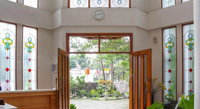 Caryota Hotel
