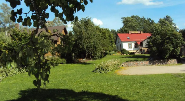Saule, Забронировать Отель Отели Талси с парковкой, рядом с Tiguļkalns, Парковка