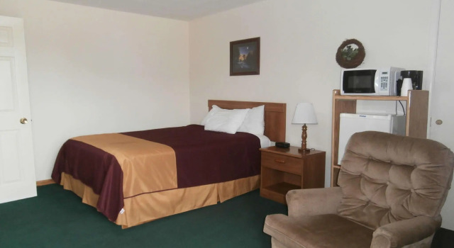 Двухместный номер Standard Americas Best Value Inn Suburban Motel