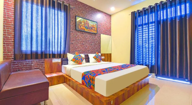 OYO Townhouse 802 Hotel Lotus, Rezervovat Hotel Hotely v Rajasthan s parkováním, Parkování